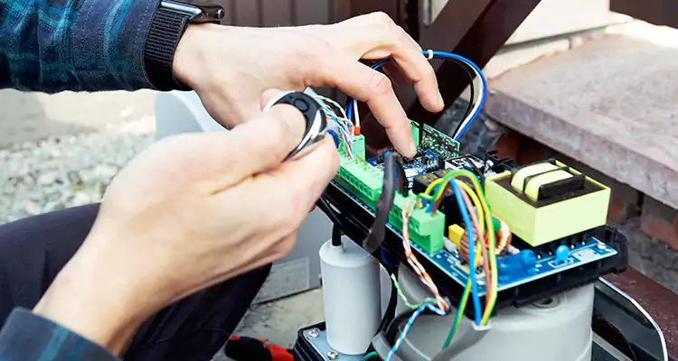 Automatic Driveway Gate Repair in Doral, FL
