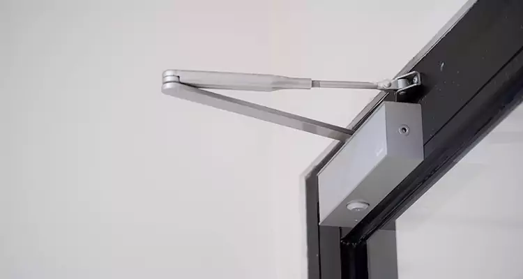 Screen Door Closer Repair in Doral, FL