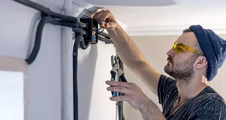 Garage Door Opener Cable Repair in Doral, FL