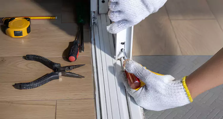 Screen Door Wheel Replacement in Doral, FL