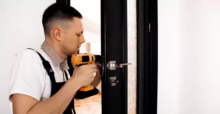Aluminum Storefront Doors Repair in Doral, FL
