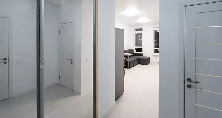 Modern Mirrored Closet Doors Repair in Doral, FL