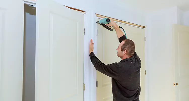 Top Rated Door Fixing ServiceFixing Garage Door Track in Doral, FL