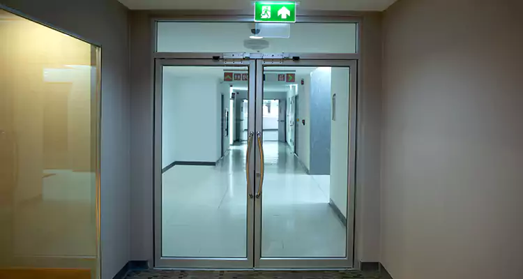 Emergency Glass Door Repair in Doral, FL