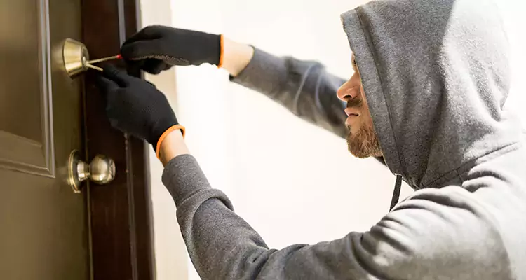 Emergency Motel Lock Repairs—Available 24/7 in Doral, FL