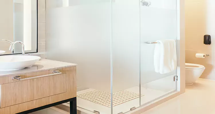 Expert Shower Door Fix and Repair in Doral, FL