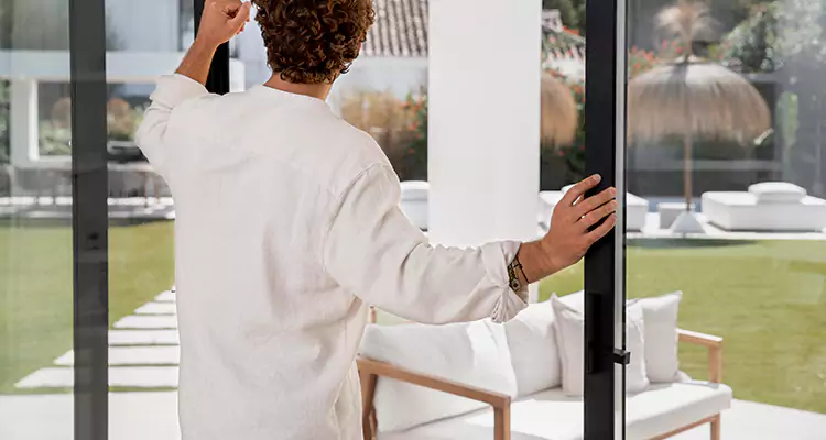 Sliding Screen Door Maintenance for Closing Issues in Doral, FL